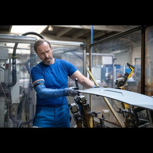 GUAN vágásbiztos karvédő  36 cm